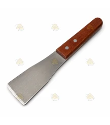 Kratzer mit Holzgriff