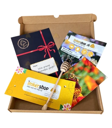 Physischer Geschenkgutschein für Imker*innen – festlich verpackt und nach Hause geliefert
