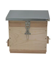 EWK Schutzhaus inkl. 2 EWK-Kästchen